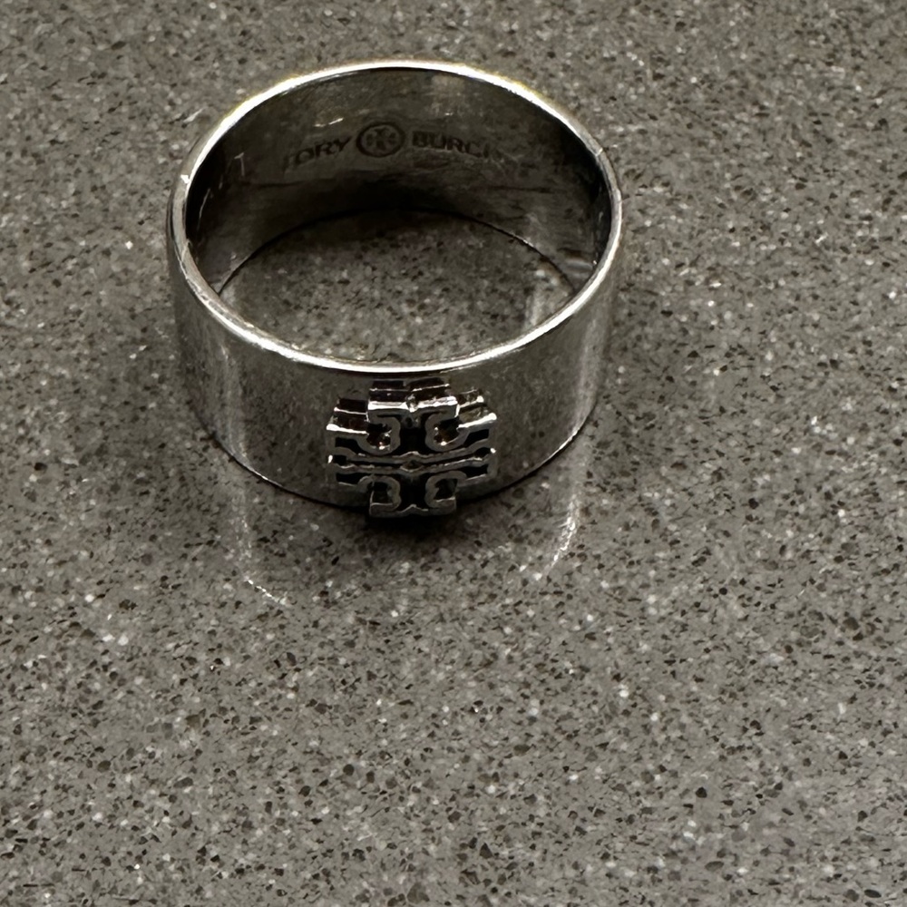 Tory Burch Metallic Silver Band Ring